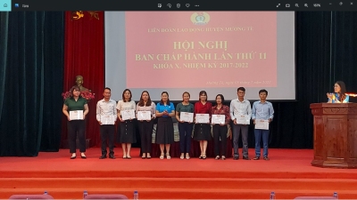 Liên đoàn Lao động huyện Mường Tè tổ chức Hội nghị Ban Chấp hành lần thứ 11, khóa X, nhiệm kỳ 2017-2022 
