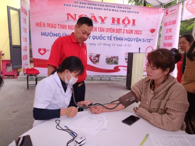 Tân Uyên: 250 công chức, viên chức, người lao động tham gia hiến máu tình nguyện