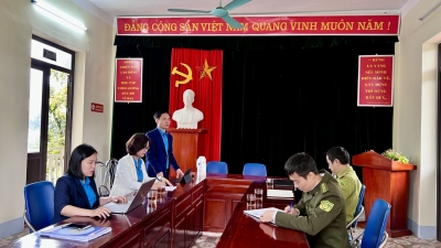 ​LĐLĐ tỉnh thẩm định “Cơ quan, đơn vị, doanh nghiệp đạt chuẩn văn hóa” đối với 03 cơ quan, đơn vị trên địa bàn huyện Than Uyên.