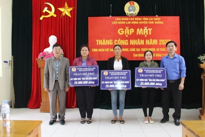 Liên đoàn Lao động huyện Tam Đường: Tổ chức gặp mặt CCVCLĐ nhân dịp “Tháng Công nhân” năm 2022