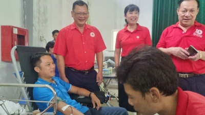Cán bộ, công chức, viên chức, lao động huyện Nậm Nhùn tích cực tham gia Hiến máu tình nguyện