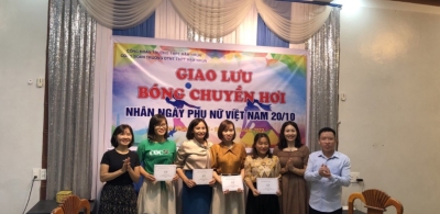 CĐCS Trường DTNT THPT Nậm Nhùn tổ chức các hoạt động chào mừng ngày phụ nữ Việt Nam 20/10.