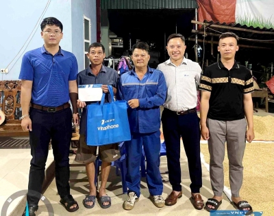 VNPT Lai Châu: Trồng cây xanh nhân Tháng Công nhân và Tháng hành động an toàn vệ sinh lao động