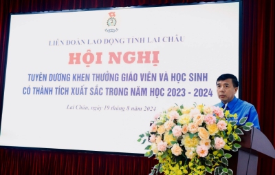 Liên đoàn Lao động tỉnh Lai Châu trao hỗ trợ 60 triệu đồng tới đoàn viên, CNVCLĐ 2 tỉnh bị thiệt hại do bão lũ