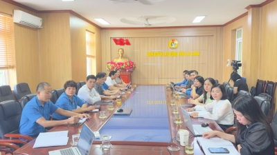 LĐLĐ TỈNH LAI CHÂU HỌC TẬP, QUÁN TRIỆT NGHỊ QUYẾT ĐẠI HỘI XI MẶT TRẬN TỔ QUỐC VIỆT NAM VÀ ĐẠI HỘI XIV CÔNG ĐOÀN VIỆT NAM