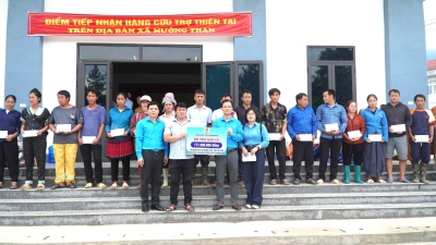 Nghĩa tình Công đoàn: Chung tay chia sẻ, hỗ trợ các gia đình bị ảnh hưởng bởi thiên tai xã Mường Than