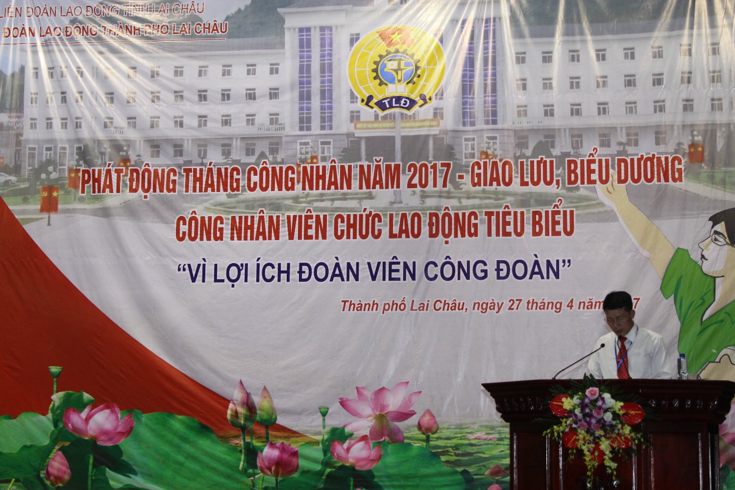 Đồng chí Nguyễn Quốc Huy - Chủ tịch LĐLĐ thành phố phát động Tháng công nhân năm 2017