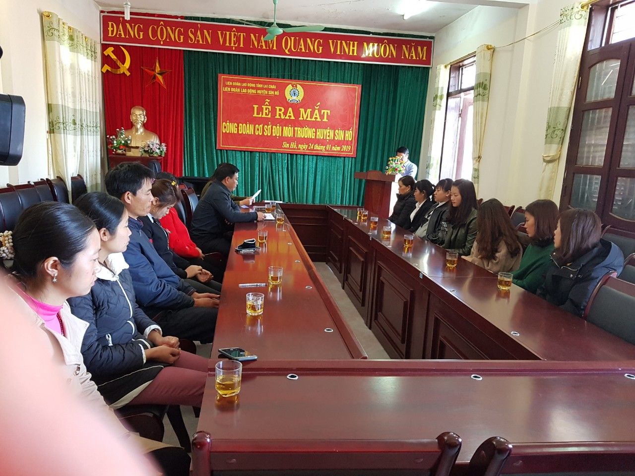 Toàn cảnh Lễ ra mắt Công đoàn cơ sở Đội Môi trường huyện Sìn Hồ