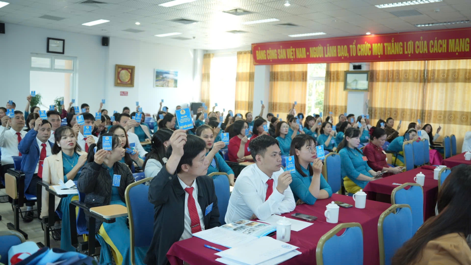 ab93cf7e 4a35 4c7b b2da 9fa1aa9e8cbb