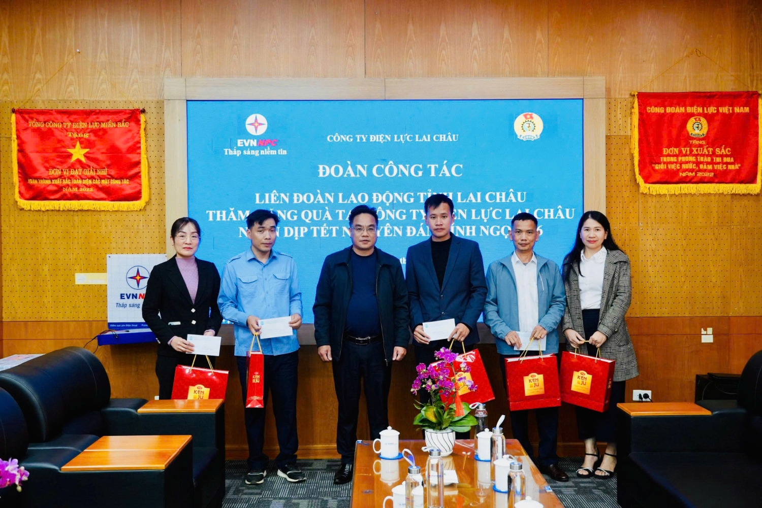 z7503137503719 614c7c8a66978cb8f0a3c31e7b41e5e7